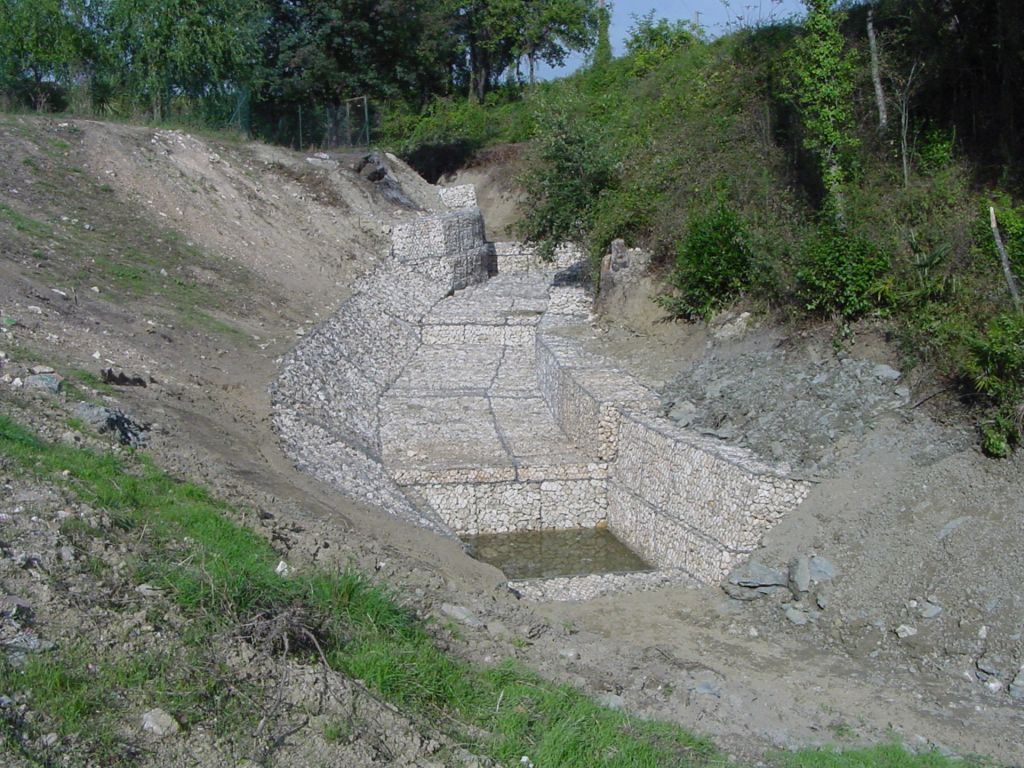 pose de gabions.jpg